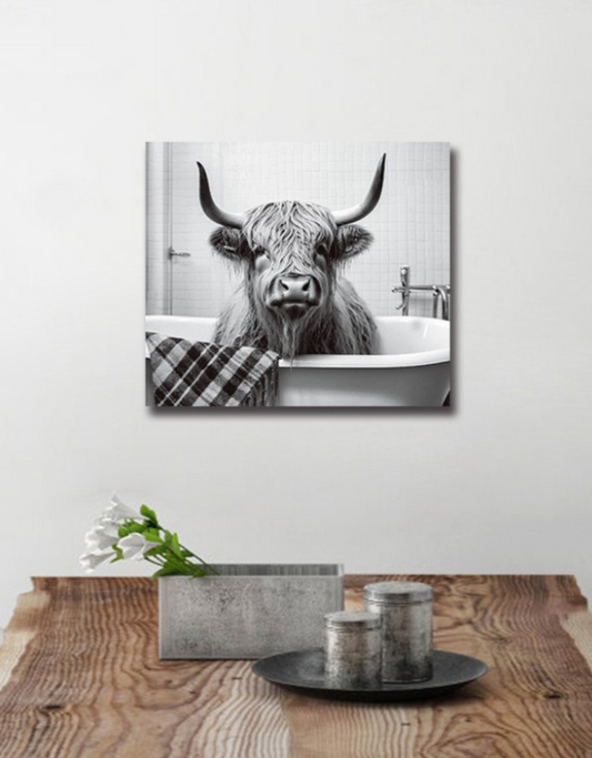 Highland Cow Glass Wall Art - H30 x W30 cm