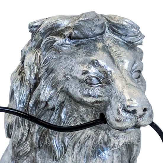 Sitting Lion Table Lamp