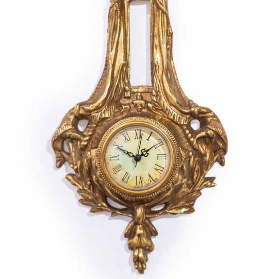 Wall Hanging Ornate Bow Clock