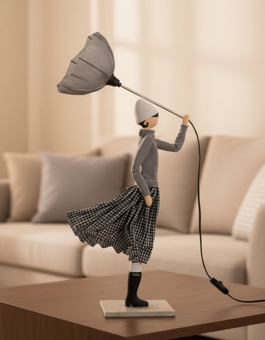 Skitso Iro Lady Lamp