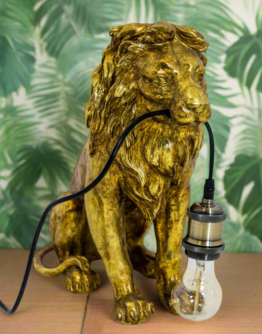 Sitting Lion Table Lamp